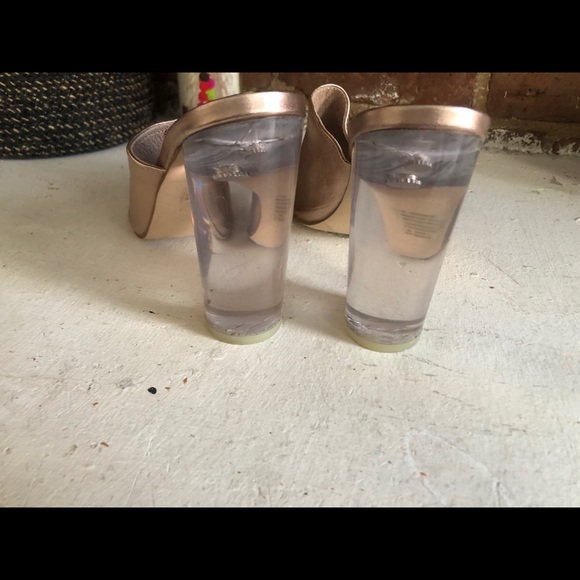 Steve Madden lucite heel/ rose gold metallic mules - Picture 3 of 4